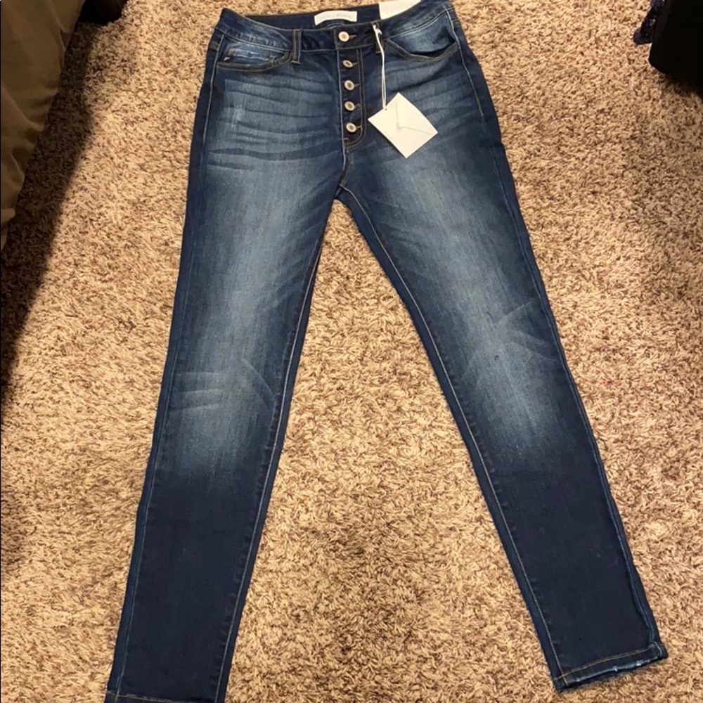 Kancan button fly non distressed jeans
